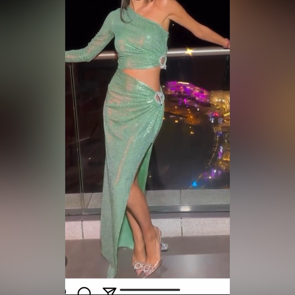 Shimmery Mint Green Side-Ruched dress